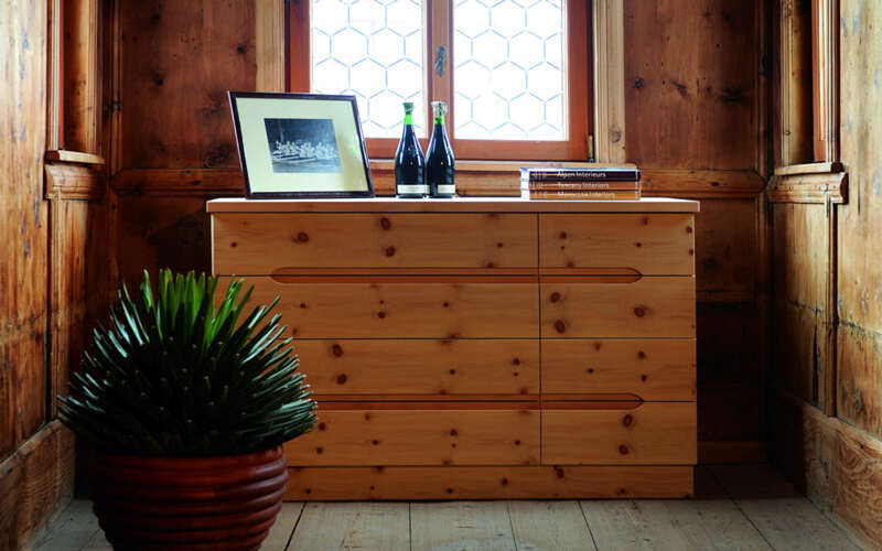 Referenzbeispiel von der Tischlerei Lesky für Zirbenzimmer und Zirbenholz