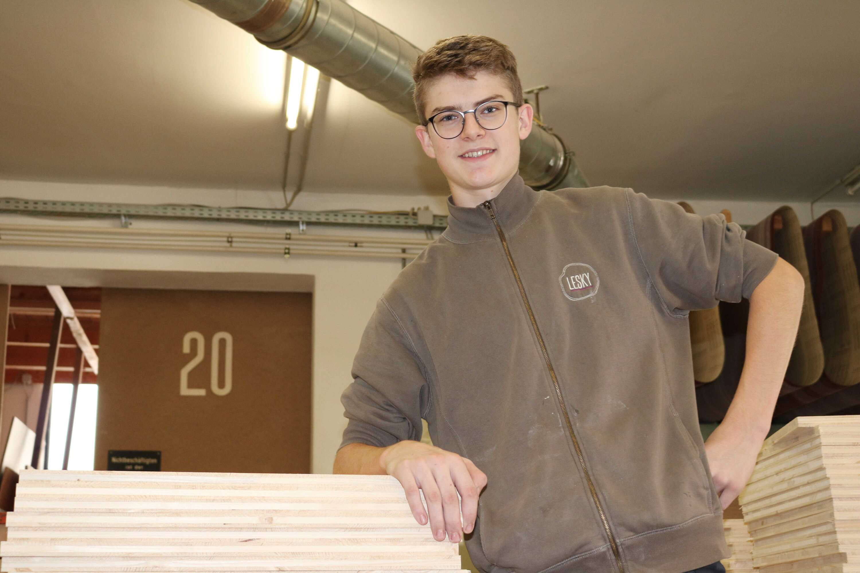 Martin ist Tischler-Lehrling bei Lesky.